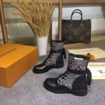 Louis Vuitton Women Platform Desert Boot Gray Jacquard Textile Calf Leather - immagine 4