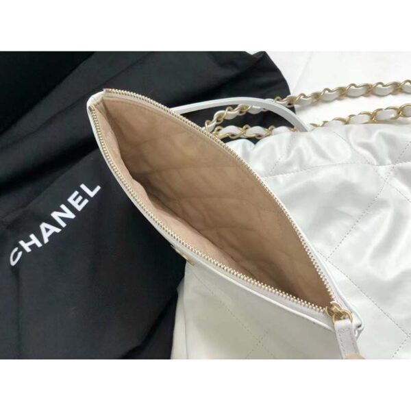 Chanel Women 22 Large Handbag Calfskin Gold-Tone Lacquered Metal White (9)