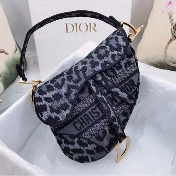 Dior CD Women Saddle Bag Gray Mizza Embroidery Magnetic ‘D’ Stirrup Closure (2)