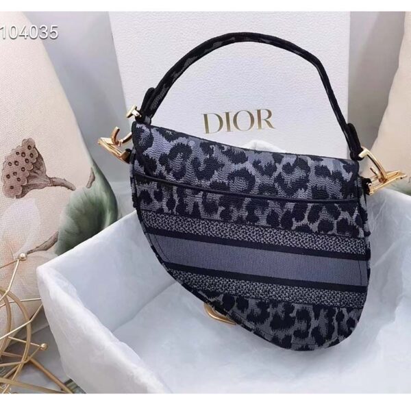 Dior CD Women Saddle Bag Gray Mizza Embroidery Magnetic ‘D’ Stirrup Closure (6)