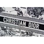 Dior Unisex CD Medium Dior Book Tote Beige Latte Dior Zodiac Embroidery - Bild 5