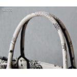 Dior Unisex CD Medium Dior Book Tote Beige Latte Dior Zodiac Embroidery - Bild 9