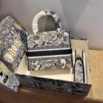 Dior Women CD Medium Lady D-Lite Bag Blue Toile De Jouy Embroidery - Image 4