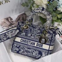 Dior Women CD Medium Lady D-Lite Bag Blue Toile De Jouy Reverse Embroidery (5)