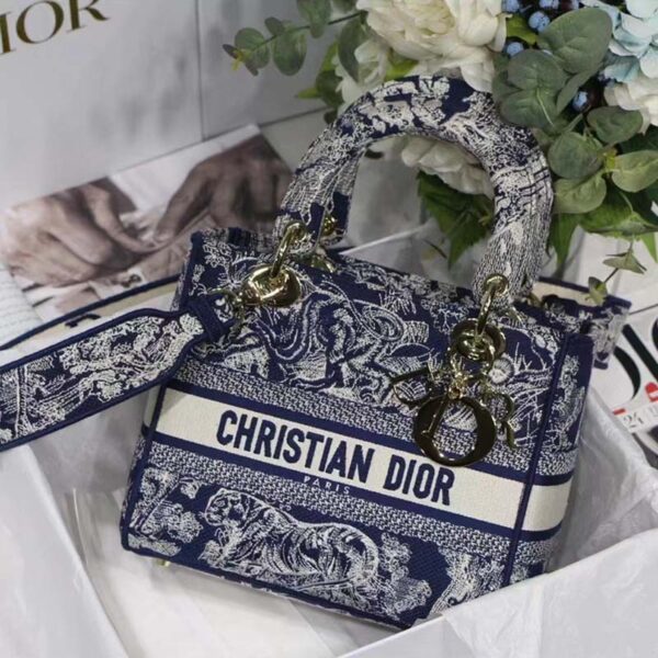 Dior Women CD Medium Lady D-Lite Bag Blue Toile De Jouy Reverse Embroidery (6)