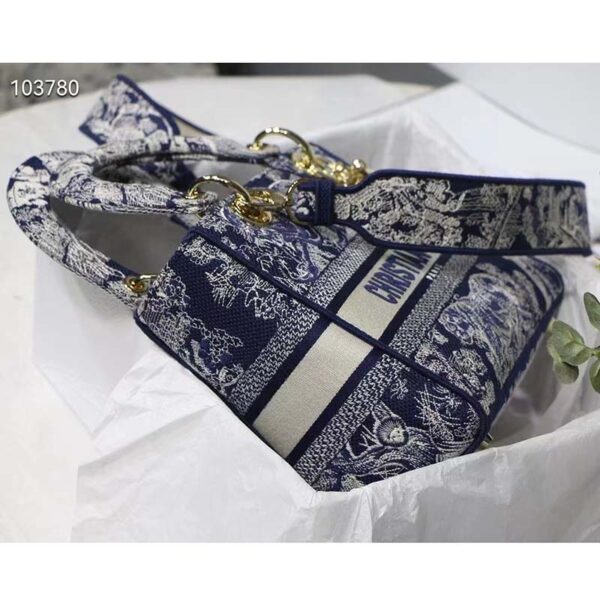 Dior Women CD Medium Lady D-Lite Bag Blue Toile De Jouy Reverse Embroidery (8)