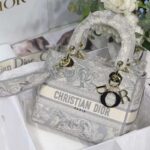Dior Women CD Medium Lady D-Lite Bag Gray Toile De Jouy Reverse Embroidery - Imagen 2