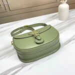 Dior Women Medium Dior Bobby Bag Cedar Green Box Calfskin Flap Closure - Imagen 3