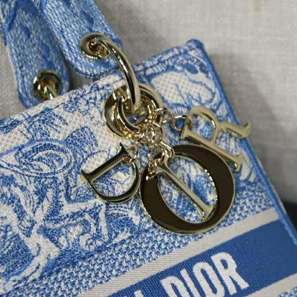 Dior Women Medium Lady D-lite Bag Cornflower Blue Toile DE Jouy Embroidery (5)