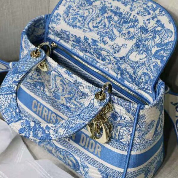 Dior Women Medium Lady D-lite Bag Cornflower Blue Toile DE Jouy Embroidery (9)