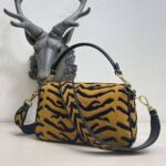 Fendi Women Baguette Bag from the Spring Festival Capsule Collection - Imagen 5