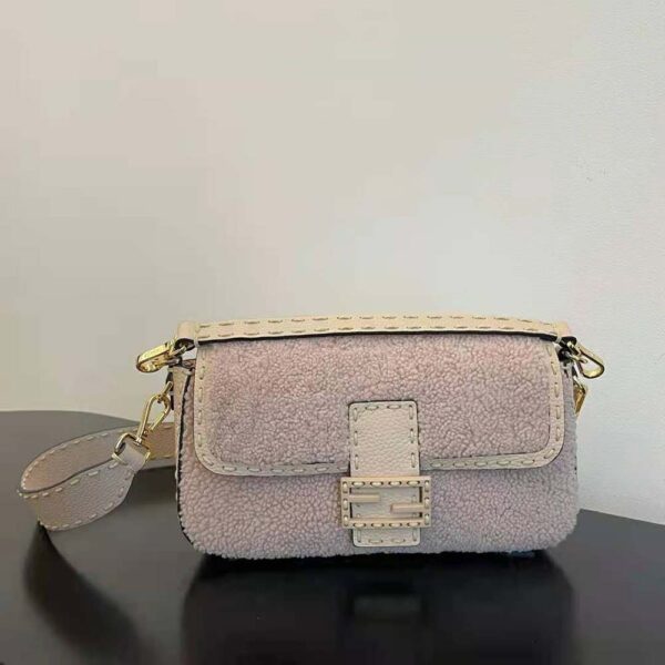 Fendi Women Baguette Pink Sheepskin Bag (2)