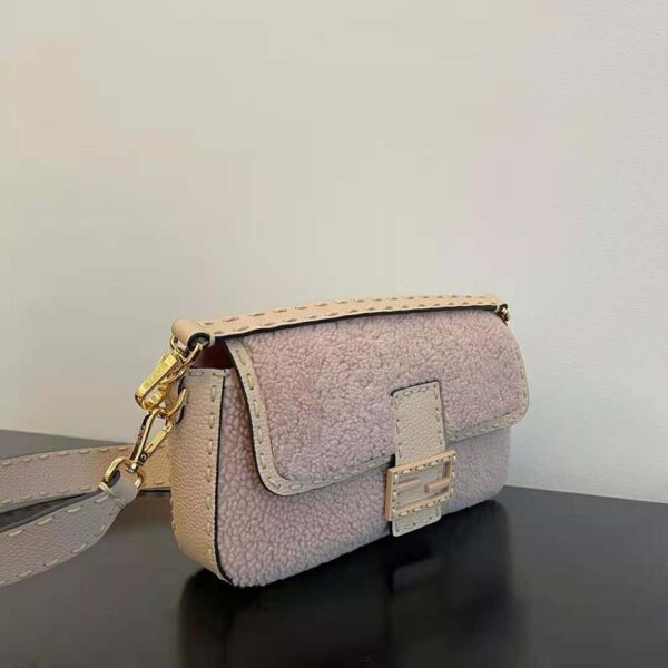 Fendi Women Baguette Pink Sheepskin Bag (3)