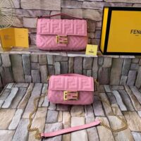 Fendi Women Baguette Soft Nappa Leather Bag-pink (1)