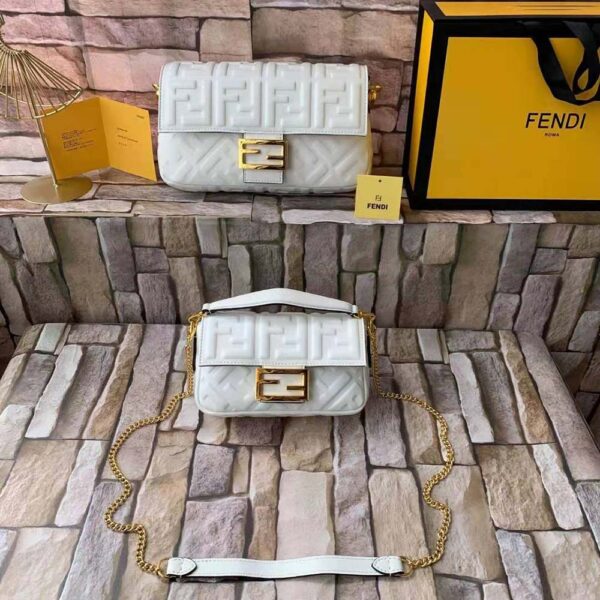Fendi Women Baguette Soft Nappa Leather Bag-white (2)