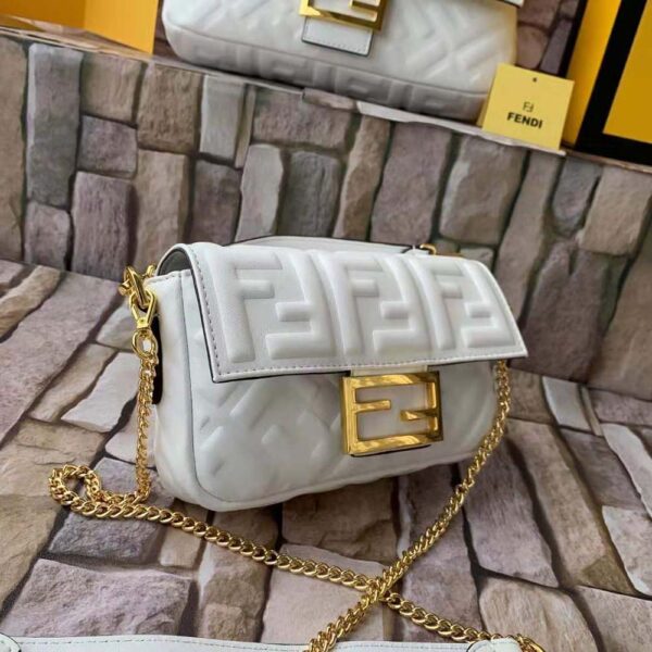 Fendi Women Baguette Soft Nappa Leather Bag-white (5)