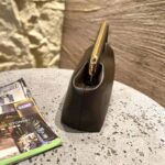 Fendi Women First Medium Nappa Leather Bag-Maroon - Imagen 4