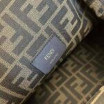 Fendi Women First Medium Pink Sheepskin Bag - Bild 9