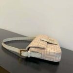Fendi Women Medium Baguette 1997 Beige FF Wool Bag - immagine 5