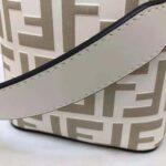 Fendi Women Mon Tresor Beige Leather Mini-Bag – Bild 5