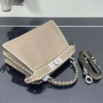 Fendi Women Peekaboo Iseeu Small Gray Full Grain Leather Bag – Bild 4