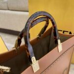 Fendi Women Sunshine Medium Leather Shopper-Brown – Image 6