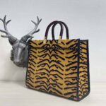 Fendi Women Sunshine Medium Shopper Bag from the Spring Festival Capsule Collection - Image 4