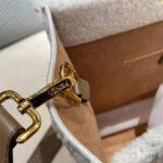 Fendi Women Sunshine Medium White Sheepskin Shopper – Image 10