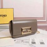 Fendi Women Wallet on Chain with Pouches Leather Mini-Bag-Brown – Bild 4