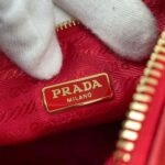 Prada Women Prada Re-Edition 2005 Saffiano Leather Bag-Red – Bild 10