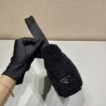 Prada Women Re-Edition 2000 Terry Mini-Bag-Black - Bild 6