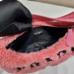 Prada Women Re-Edition 2000 Terry Mini-Bag-Pink - Bild 9