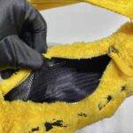 Prada Women Re-Edition 2000 Terry Mini-Bag-Yellow – Bild 9