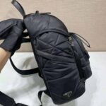 Prada Unisex Re-Nylon Padded Backpack with Hood-Black - Imagen 6