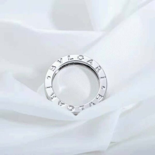 Bvlgari Women B.Zero1 One-Band Ring in 18 KT White Gold (6)