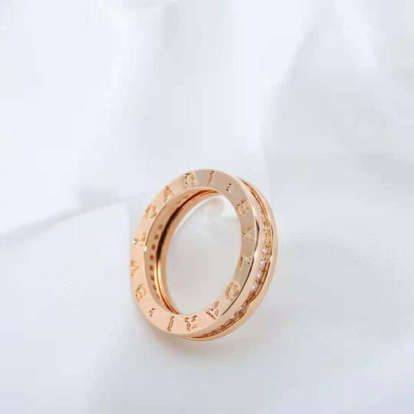 Bvlgari Women B.zero1 One-Band Ring in 18 KT Rose Gold Set with Pave Diamonds on the Spiral (6)