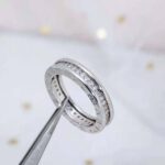 Bvlgari Women B.zero1 One-Band Ring in 18 KT White Gold Set with Pave Diamonds on the Spiral - Bild 7