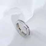 Bvlgari Women B.zero1 One-Band Ring in 18 KT White Gold Set with Pave Diamonds on the Spiral - Bild 5