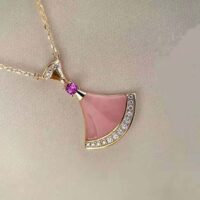 Bvlgari Women Divas Dream Necklace in 18 KT Rose Gold (1)