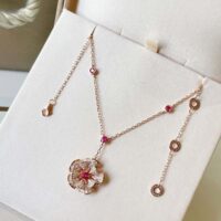 Bvlgari Women Divas Dream Necklace in 18 Kt Rose Gold (1)