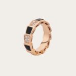 Anillo Serpenti Viper Band de Bvlgari para mujer en oro rosa de 18 quilates y negro