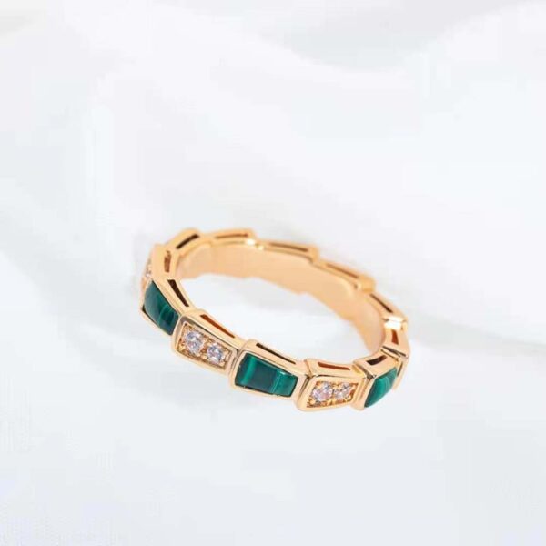 Bvlgari Women Use of Unconventional Materials Serpenti Viper Ring-green (6)