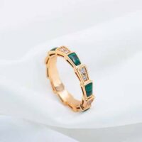 Bvlgari Women Use of Unconventional Materials Serpenti Viper Ring-green (1)