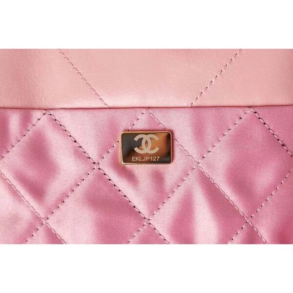 Chanel Women 22 Small Handbag Shiny Calfskin Gold-Tone Metal Coral Pink (6)