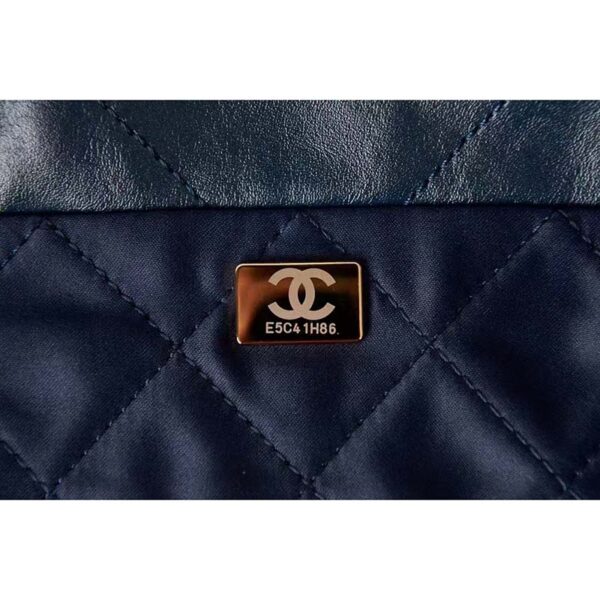 Chanel Women 22 Small Handbag Shiny Calfskin Gold-Tone Metal Navy Blue (9)