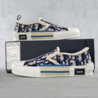 Dior Men B23 Slip-on Sneaker Beige Black and Navy Blue Dior Oblique Tapestry (1)