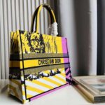 Dior Unisex CD Large Book Tote Yellow Pink D-Jungle Pop Embroidery - Imagen 4