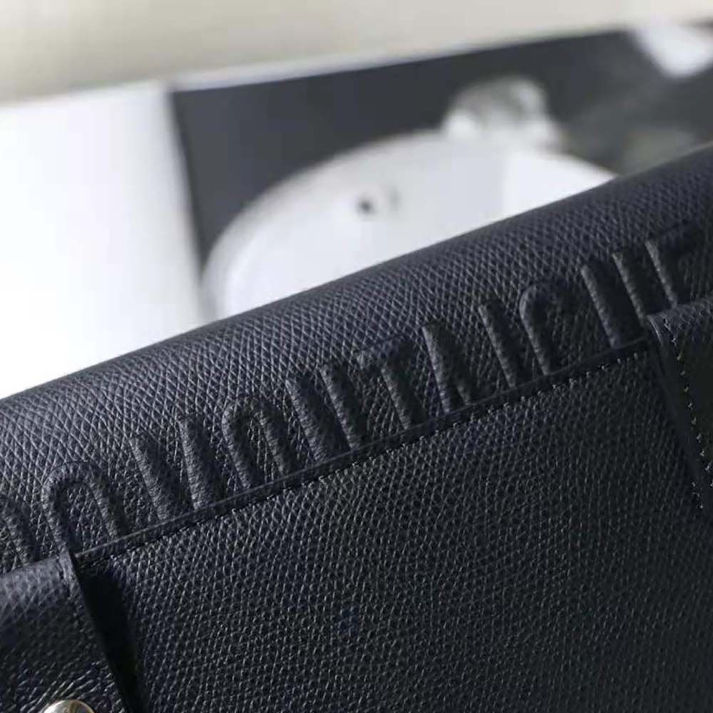 Dior Women 30 Montaigne 2-in-1 Pouch Stone Grained Calfskin-Black