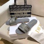 Dior Women Dway Slide Silver-Tone Embroidered Metallic Fabric - Imagen 3