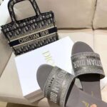 Dior Women Dway Slide Silver-Tone Embroidered Metallic Fabric - Imagen 10